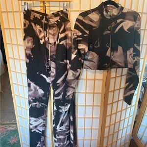 Manners London TRACKIE TROUSERS AND TOP IN HUJAN MANIS